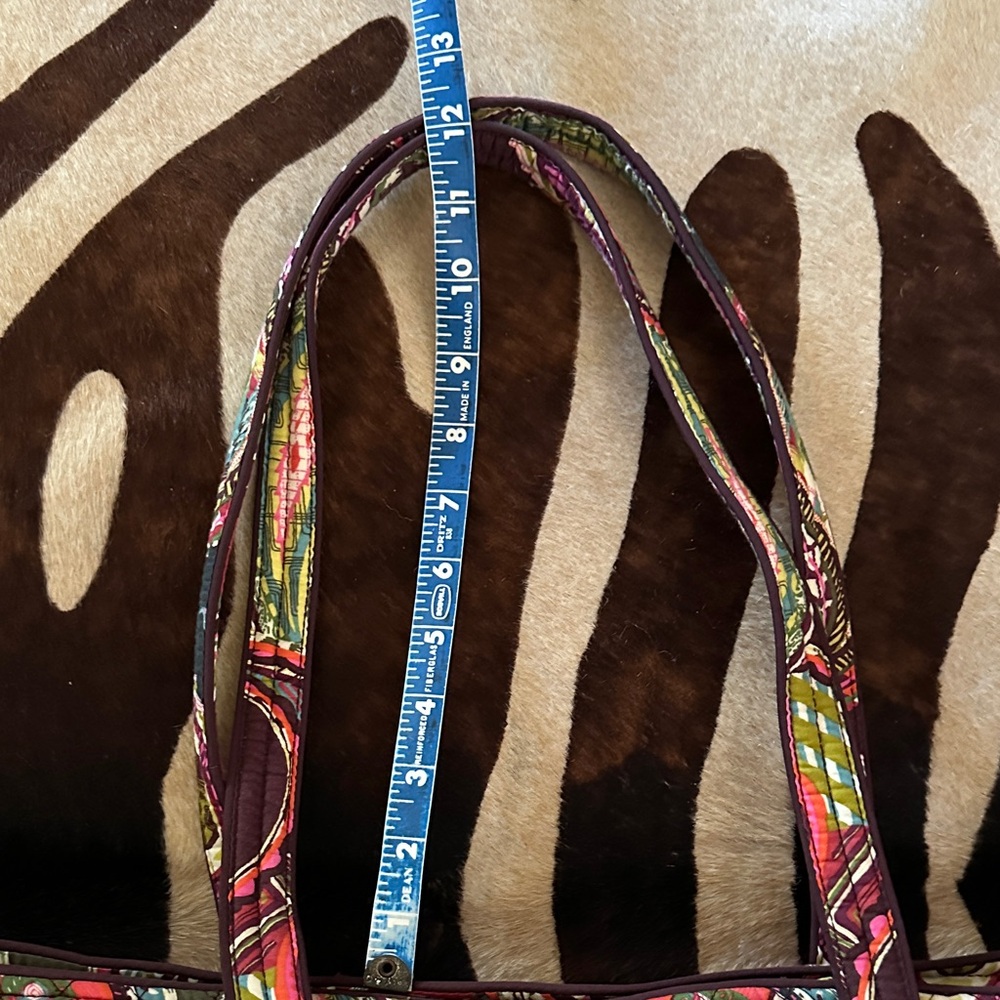 Vera Bradley Heirloom Paisley Tote - Picture 4 of 10